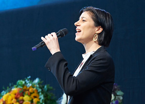 Natalie Gozzi - Singing with heart