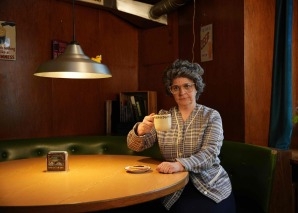 Comédie avec Rosmarie : « Chalti Chuchi »