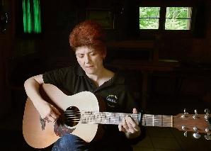 Rose McCan: Unique Dialect and Irish Folk