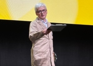 Stefan Häseli, the business comedian