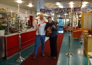 Two for Tea - Gypsy Duo for a good atmosphere