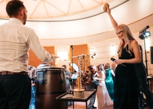 About Music – sax o’ conga mit Tanja Dankner oder Nyssina