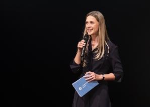 Christine Reiss – Moderatorin für Konferenzen und internationale Events