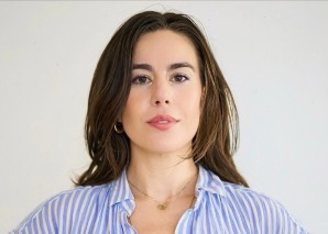 Sarah Robins - Hôte et présentatrice