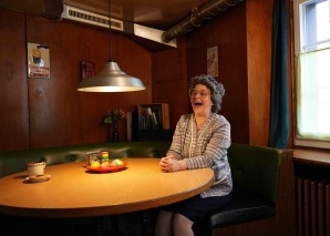 Comédie avec Rosmarie : « Chalti Chuchi »