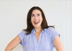 Sarah Robins - Hôte et présentatrice