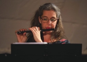 Flötistin Kathrin Oplatka