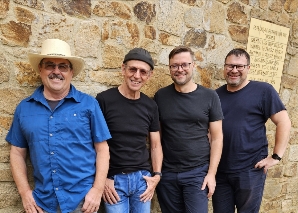 Pepis Crew – Country Music