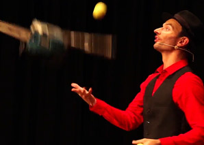 Star juggler Kaspar Tribelhorn