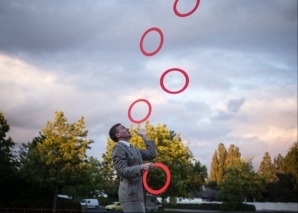 LED show with the world record juggler