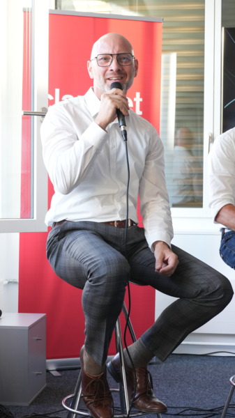 Patric Much, Moderator mit Charme und Humor – Kundenbild 1
