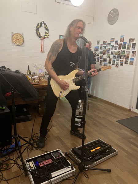 Kundenbild zu Longtom et son spectacle de couverture rock 1