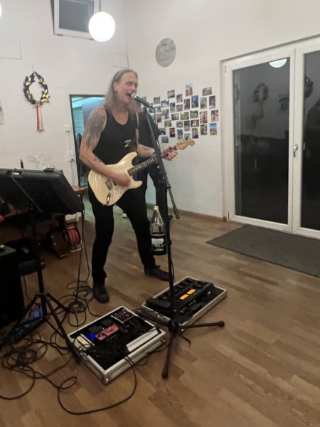 Kundenbild zu Longtom et son spectacle de couverture rock 2