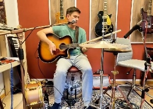 Jim Creard – One Man Band